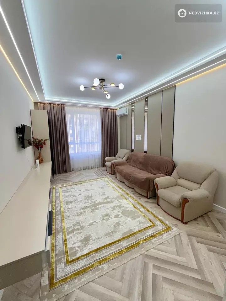 2-комнатная квартира, этаж 12 из 16, 78 м², Посуточно, фотография 2