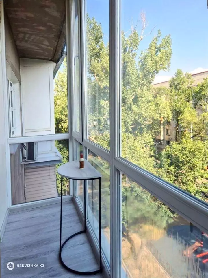 3-комнатная квартира, этаж 5 из 5, 85 м², фотография 3