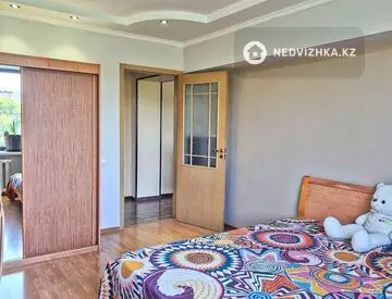 3-комнатная квартира, этаж 5 из 5, 85 м², миниатюра 9
