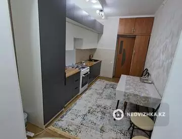 2-комнатная квартира, этаж 5 из 5, 65 м², миниатюра 3
