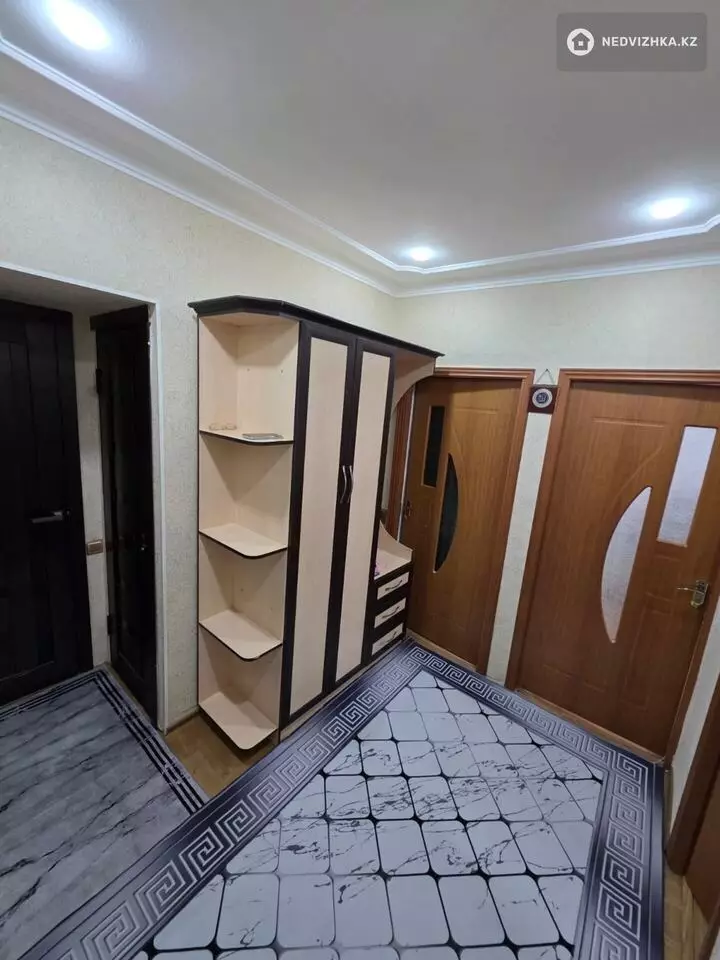 2-комнатная квартира, этаж 5 из 5, 65 м², фотография 4