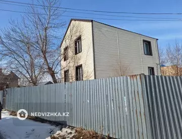 4-комнатный дом, 10 соток, 185 м², На длительный срок
