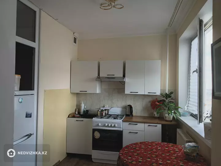 2-комнатная квартира, этаж 8 из 9, 55 м², Посуточно, фотография 5