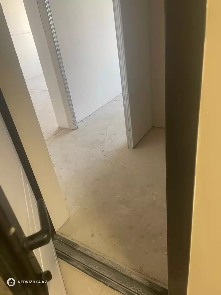 2-комнатная квартира, этаж 2 из 6, 53 м², фотография 3