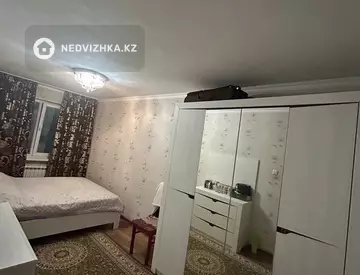 4-комнатная квартира, этаж 4 из 5, 78 м²