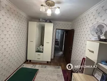 4-комнатная квартира, этаж 4 из 5, 78 м²