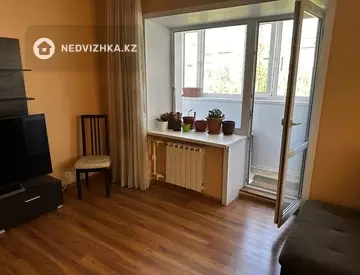 3-комнатная квартира, этаж 4 из 4, 77 м², миниатюра 3