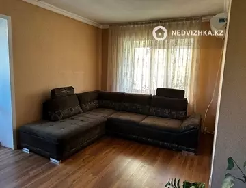 3-комнатная квартира, этаж 4 из 4, 77 м², миниатюра 4