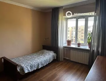 3-комнатная квартира, этаж 4 из 4, 77 м², миниатюра 6
