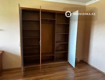3-комнатная квартира, этаж 4 из 4, 77 м², миниатюра 9