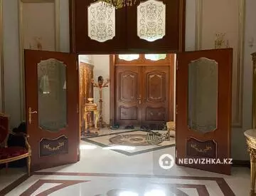 10-комнатный дом, 80 соток, 1 050 м², миниатюра 1