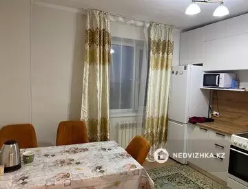 1-комнатная квартира, этаж 16 из 16, 38 м², миниатюра 5