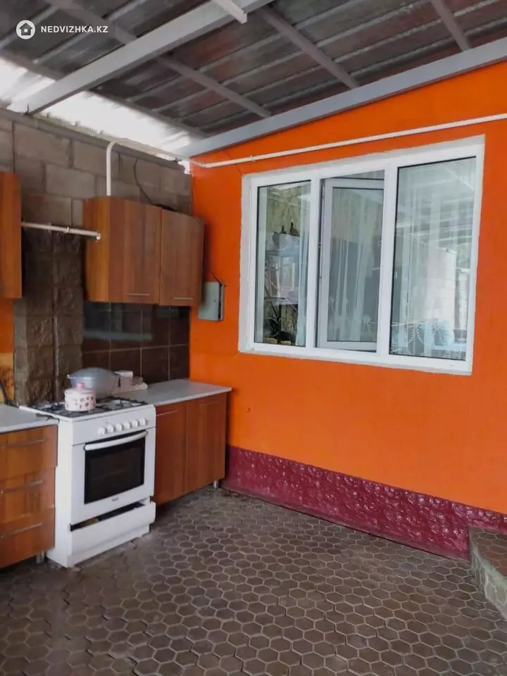5-комнатный дом, 8 соток, 131 м², фотография 2