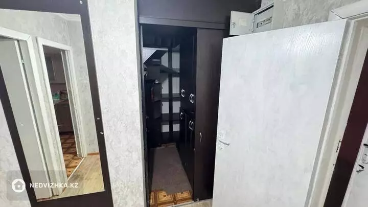 1-комнатная квартира, этаж 3 из 9, 42 м², фотография 4