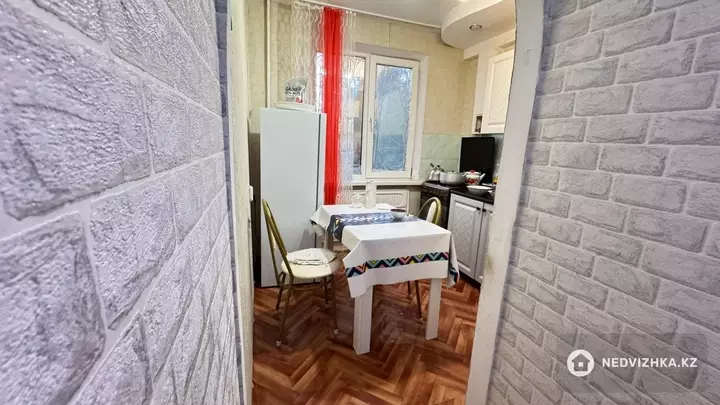 1-комнатная квартира, этаж 3 из 9, 42 м², фотография 5