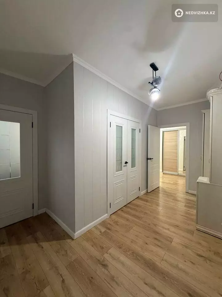 2-комнатная квартира, этаж 6 из 12, 57 м², фотография 2