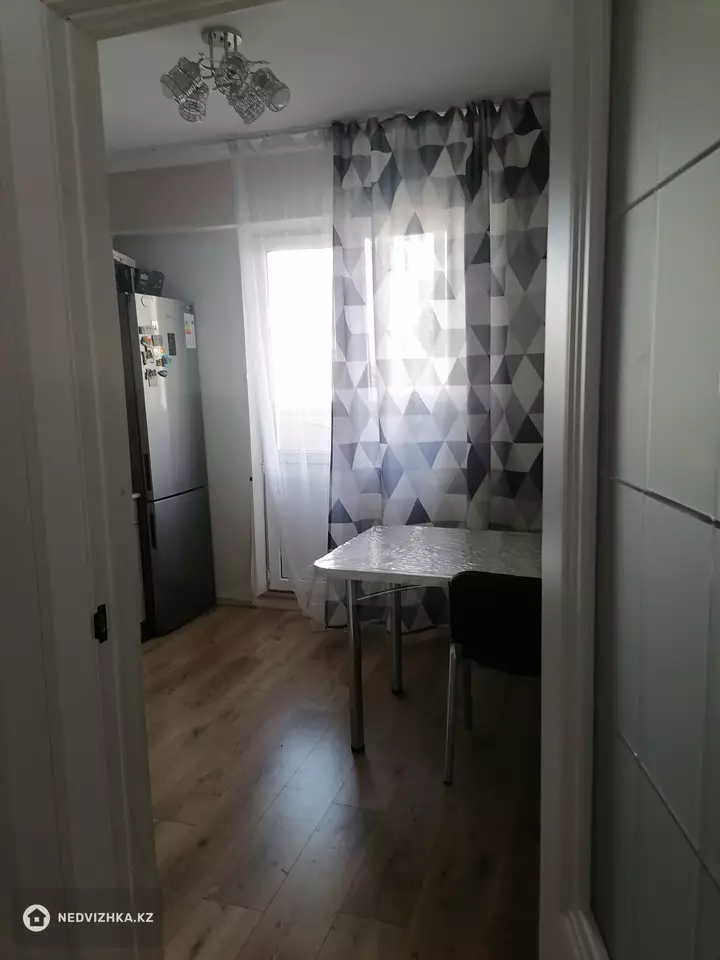 2-комнатная квартира, этаж 6 из 12, 57 м², фотография 4