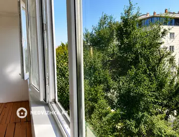 2-комнатная квартира, этаж 4 из 5, 43 м²