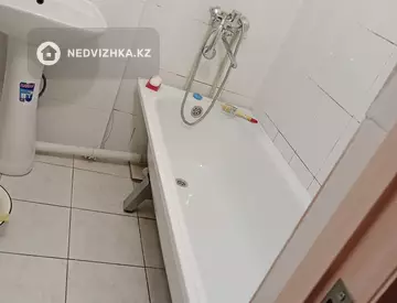 1-комнатная квартира, этаж 8 из 9, 49 м²