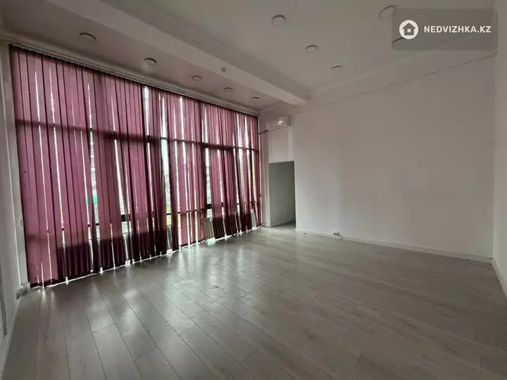Офис, Магазин и др., этаж 1 из 2, 451 м², На длительный срок, фотография 4