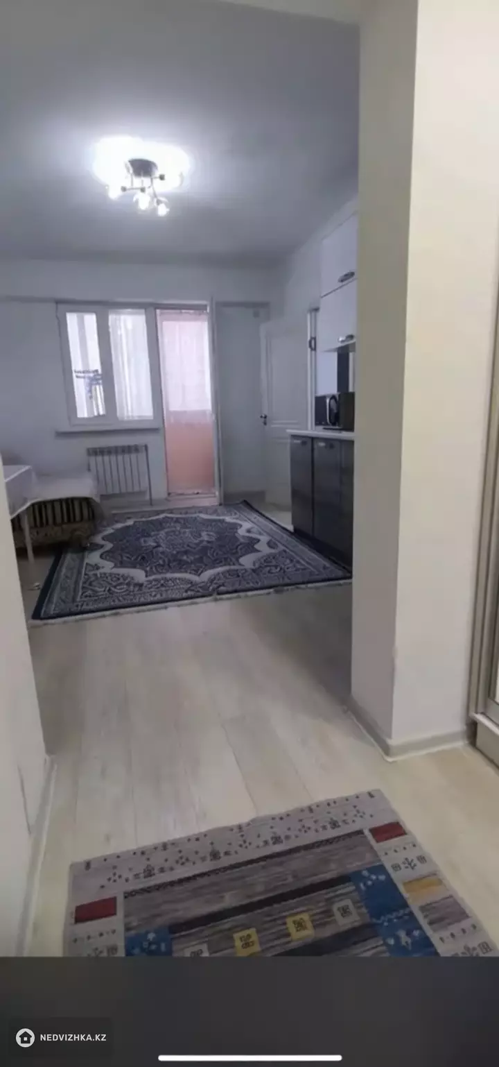 2-комнатная квартира, этаж 4 из 10, 42 м², фотография 3