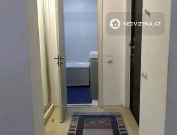 2-комнатная квартира, этаж 4 из 10, 42 м²