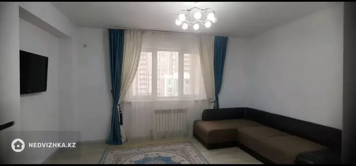 2-комнатная квартира, этаж 4 из 10, 42 м², фотография 4