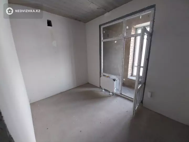 1-комнатная квартира, этаж 7 из 12, 42 м², фотография 3