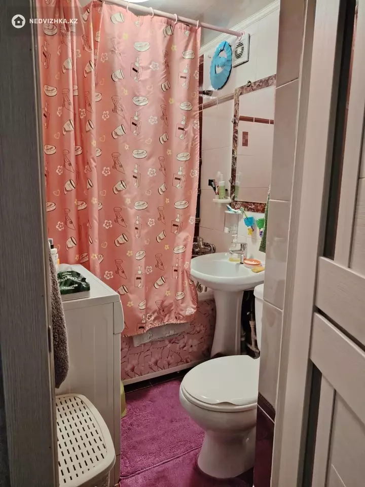3-комнатная квартира, этаж 2 из 4, 58 м², фотография 5