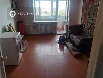 3-комнатная квартира, этаж 4 из 5, 59 м², миниатюра 3