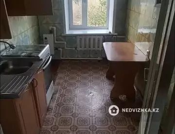 3-комнатная квартира, этаж 4 из 5, 59 м², миниатюра 9