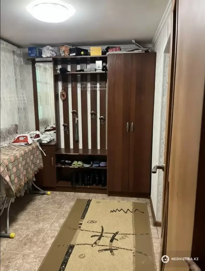 10-комнатный дом, 8 соток, 240 м², фотография 2