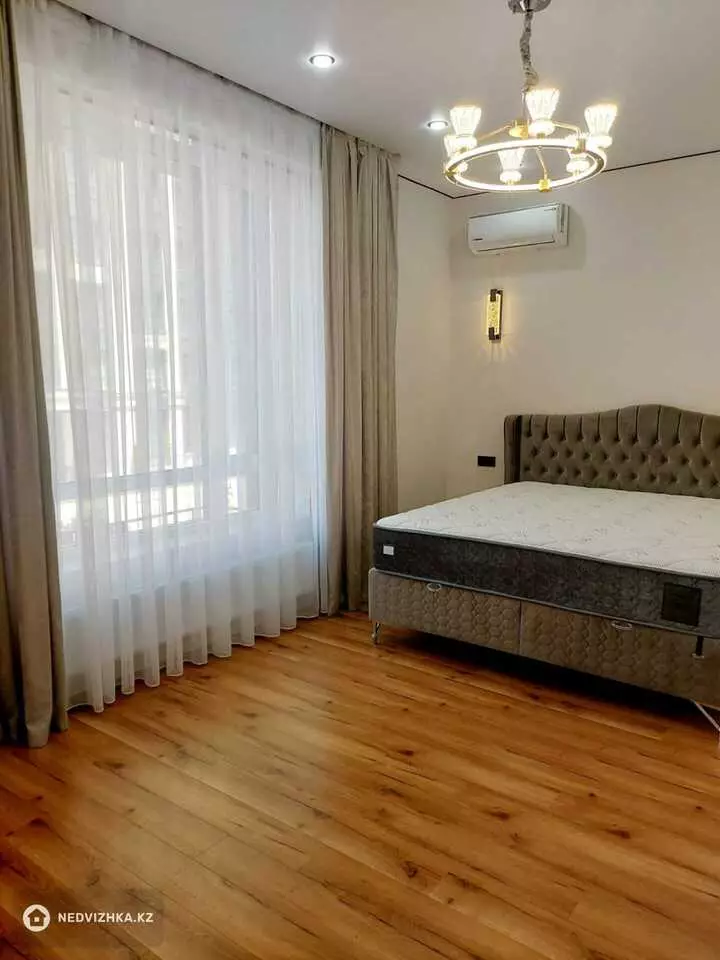 2-комнатная квартира, этаж 2 из 12, 80 м², На длительный срок, фотография 4