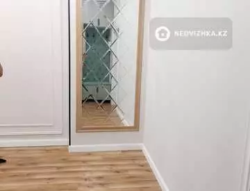 2-комнатная квартира, этаж 2 из 12, 80 м², На длительный срок, миниатюра 11
