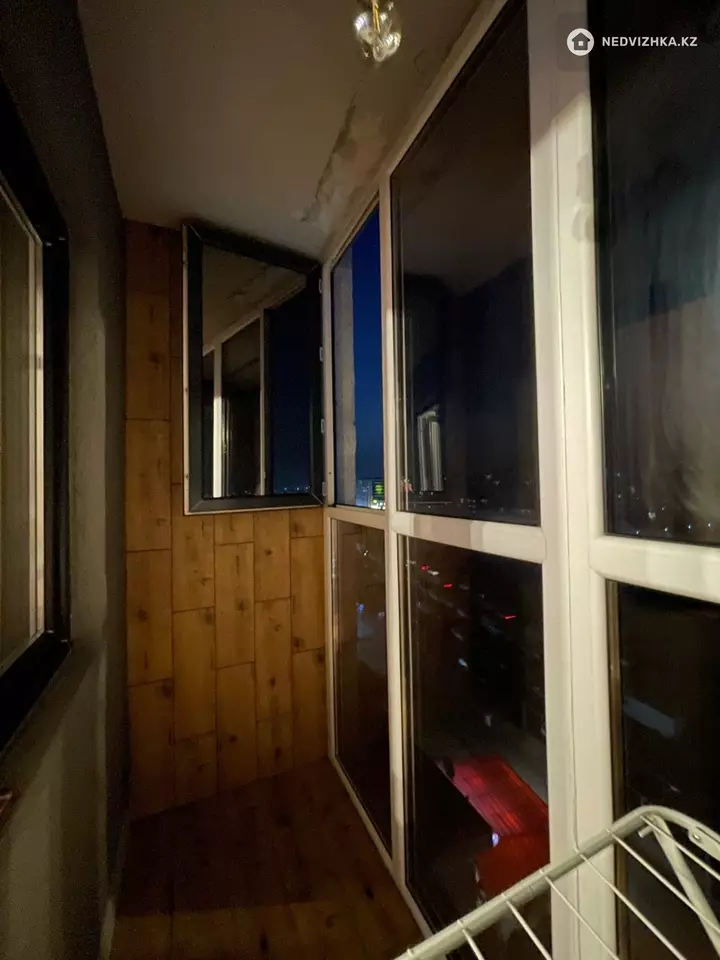 1-бөлмелі пәтер, қабат 8 барлық қабат саны 10, 50 м², Посуточно, 3-фотосурет