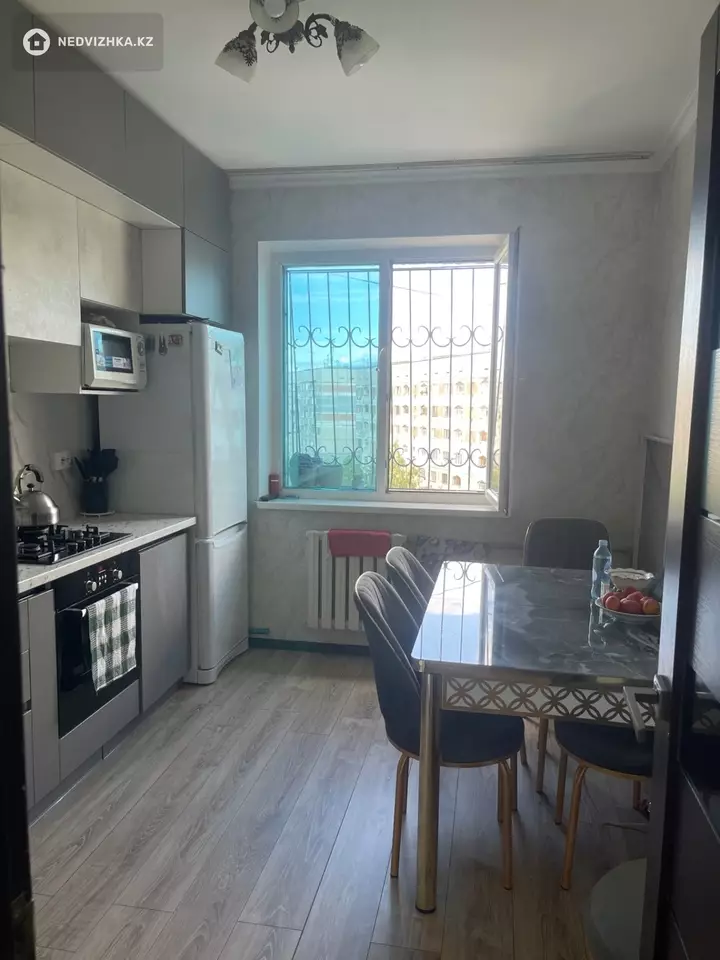 1-комнатная квартира, этаж 9 из 9, 41 м², фотография 3