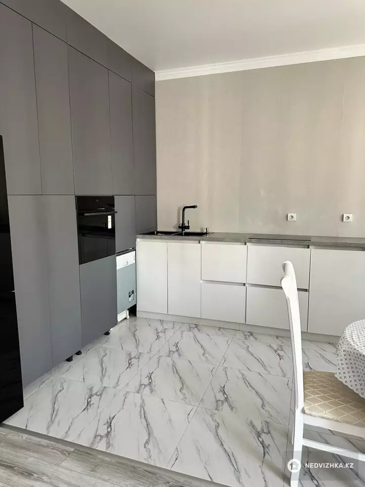 3-бөлмелі пәтер, қабат 7 барлық қабат саны 18, 101 м², 3-фотосурет