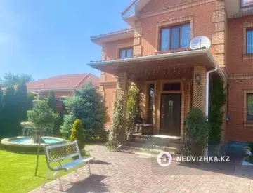 7-комнатный дом, 7 соток, 270 м², миниатюра 1