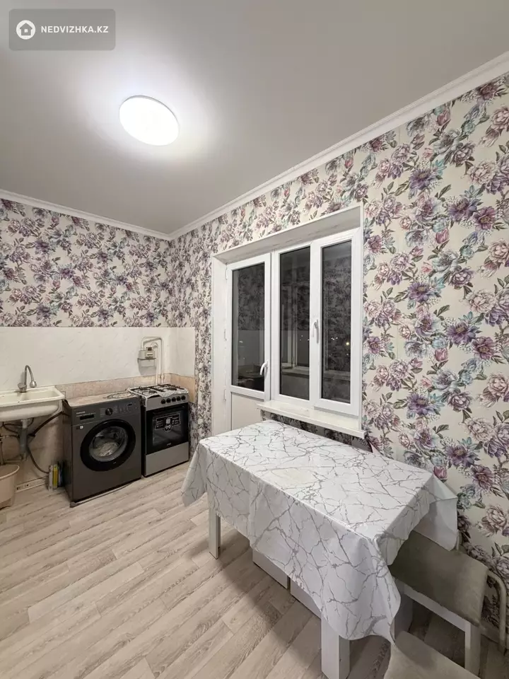 1-комнатная квартира, этаж 5 из 5, 40 м², фотография 4