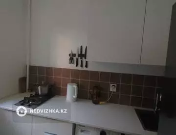 2-комнатная квартира, этаж 3 из 4, 41 м², миниатюра 9