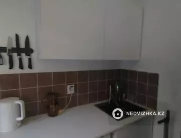 2-комнатная квартира, этаж 3 из 4, 41 м², миниатюра 10