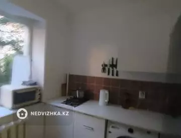 2-комнатная квартира, этаж 3 из 4, 41 м², миниатюра 11