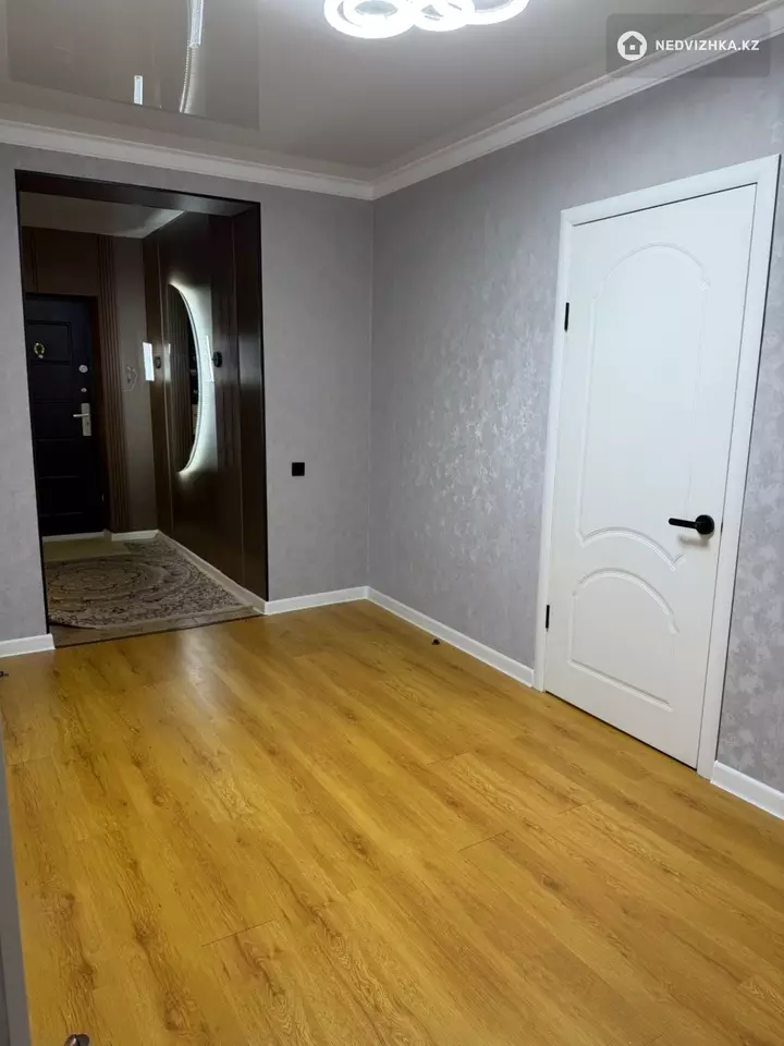 3-комнатная квартира, этаж 10 из 10, 90 м², фотография 4
