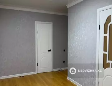 3-комнатная квартира, этаж 10 из 10, 90 м², миниатюра 6
