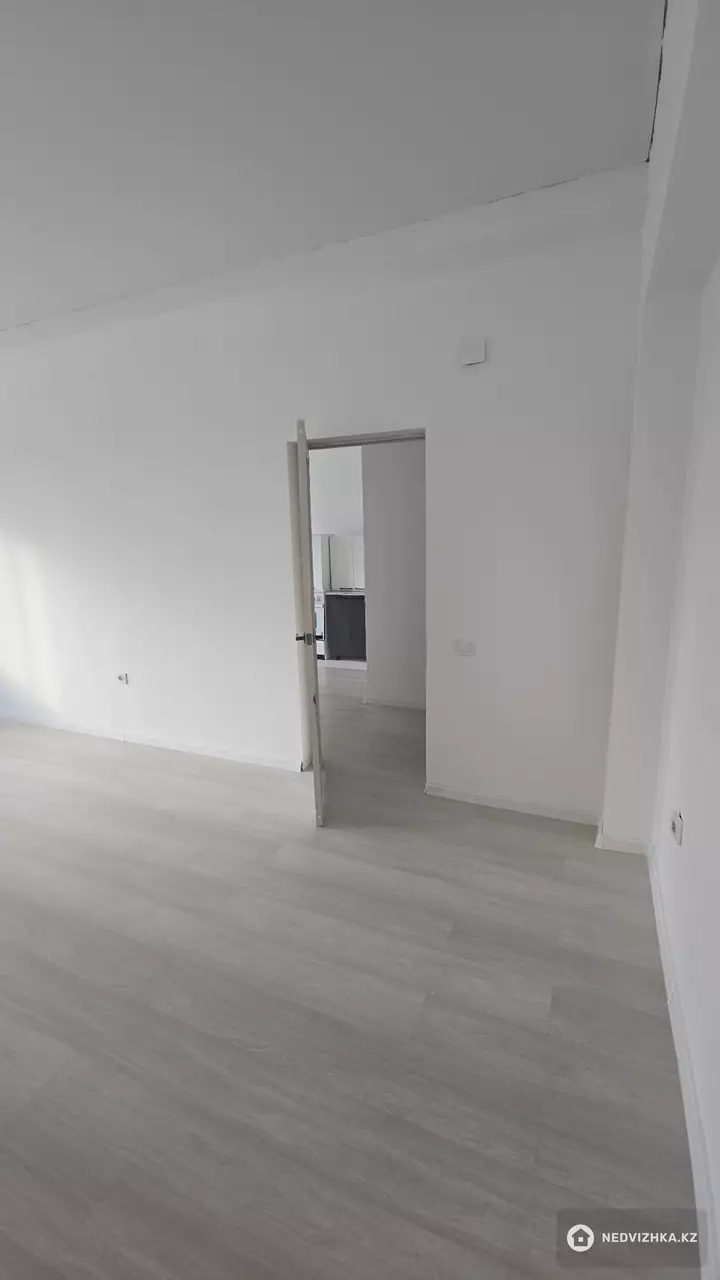 1-комнатная квартира, этаж 1 из 3, 39 м², фотография 2
