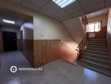 1-комнатная квартира, этаж 3 из 5, 38 м²