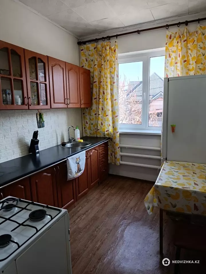 2-комнатный дом, 10 соток, 110 м², фотография 4