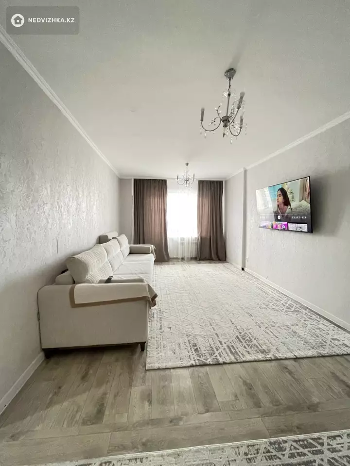 3-комнатная квартира, этаж 6 из 16, 87 м², фотография 2