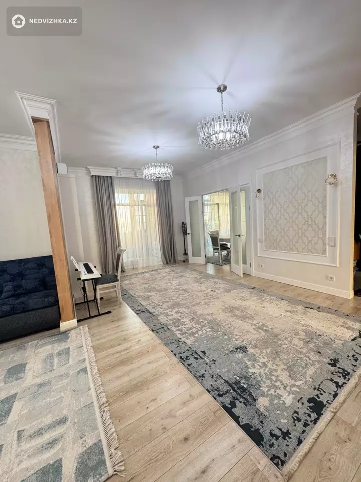 4-комнатная квартира, этаж 2 из 6, 116 м², фотография 3