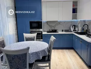 4-комнатная квартира, этаж 2 из 6, 116 м², миниатюра 2